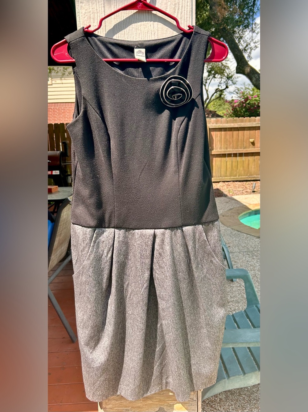 Signature by Sangria Black and Gray Sleeveless Party Dress with Rosette
